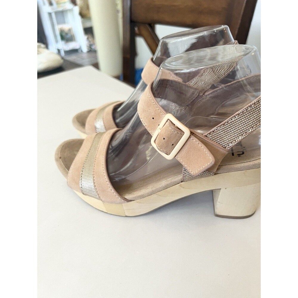 Earth Tierra Sandals Size 8 Beige Suede Leather Strappy Wood Block Heel Shoes